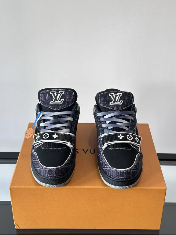 Louis Vuitton Shoe 